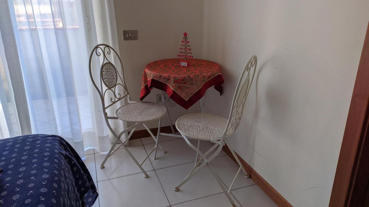 Peppino'S Room Napoli Dış mekan fotoğraf
